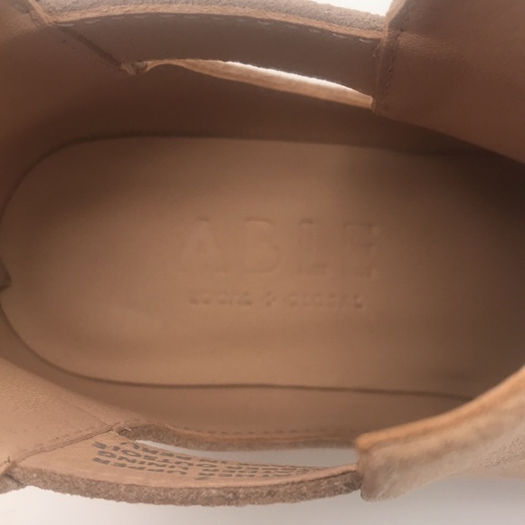 ABLE Local + Global Gamboa Cut-Out Suede Bootie Ankle Boot Size 7 - Picture 6 of 7